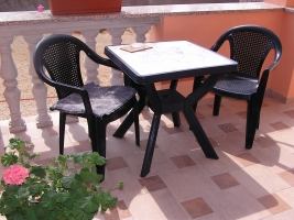 Posezení na balkoně